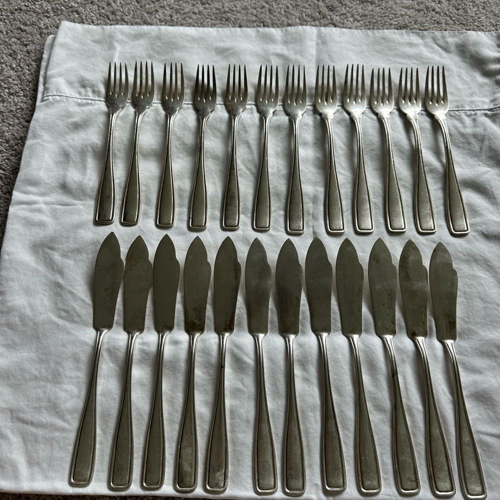AWS Wellner 24 Piece Fish Knife & Fork Set  Silver Plated Vintage Circa 1930's